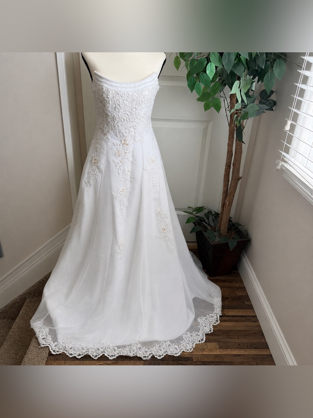 Mary’s Bridal Strapless Beaded Lace A-Line Wedding Dress White Sz 8